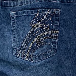 APT. 9 jeans size 12